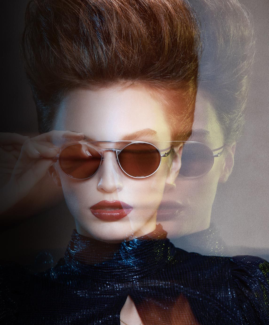 femme stylée avec lunettes