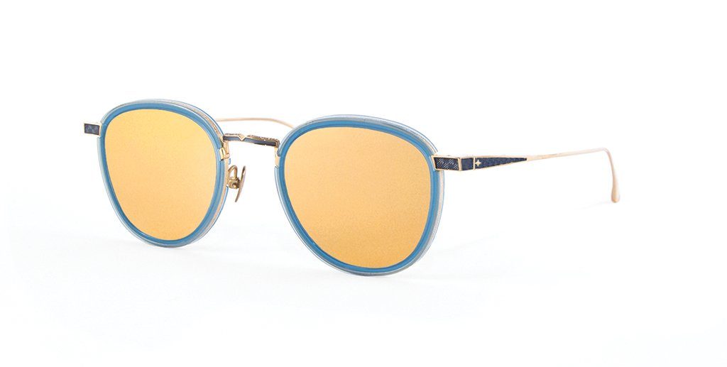 lunettes avec monture bleue